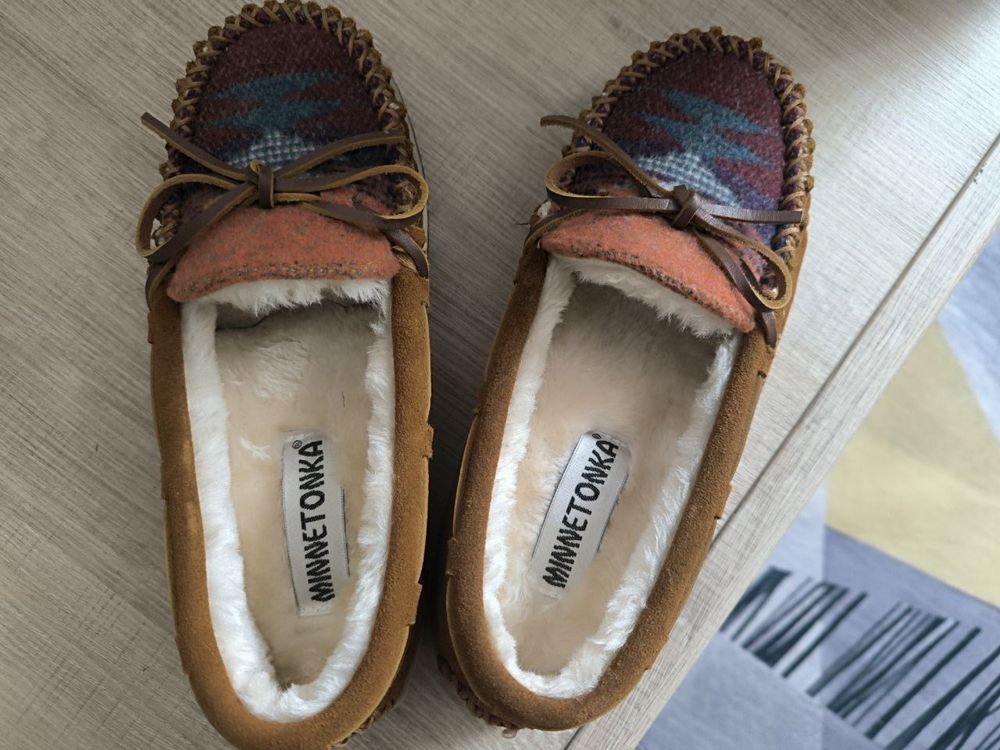 Нові Minnetonka жіночі мокасини