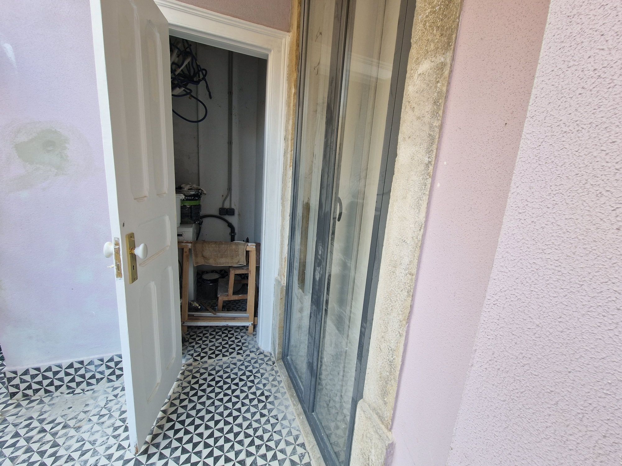 Apartamento T3 Renovado Arroios/ Lisboa