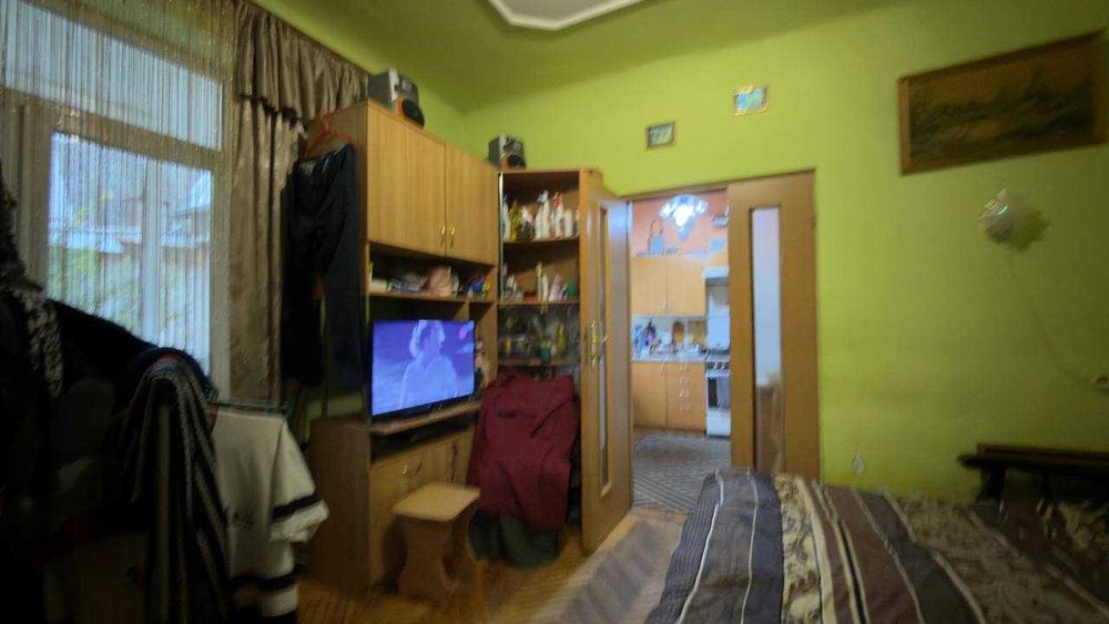 Продаж 2-кім квартири по вул. Б. Хмельницького. (церква Св. Онуфрія.)