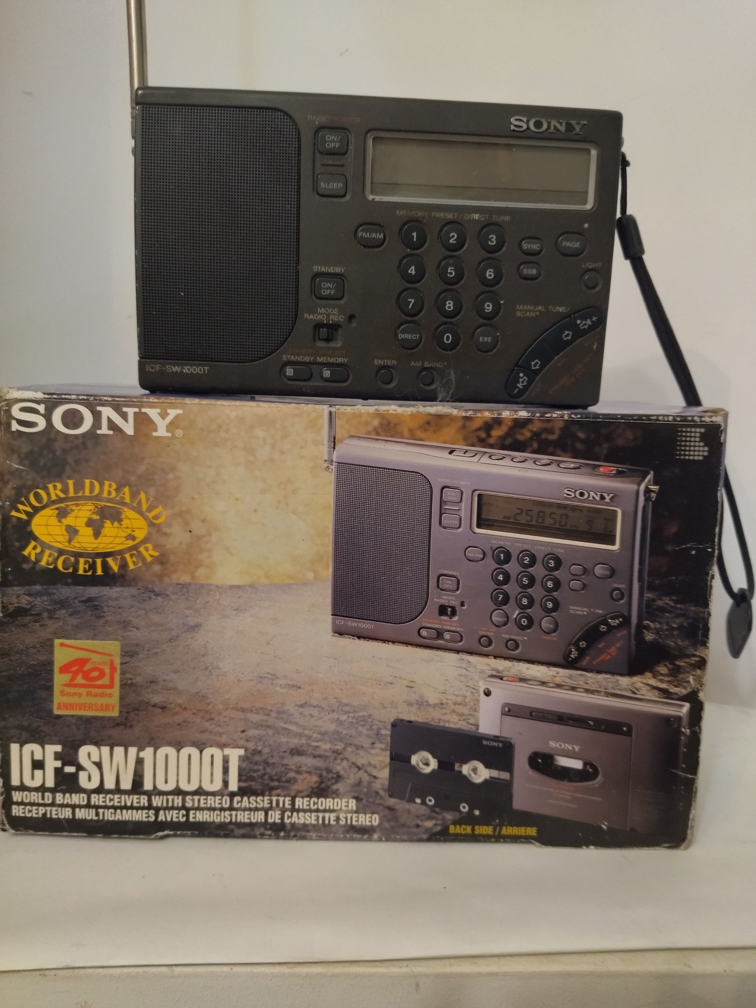 Радіоприймач -диктофон SONY.  ISF - 1000.