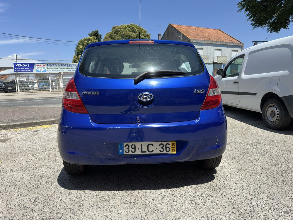 Hyundai i20 1.2 78cv