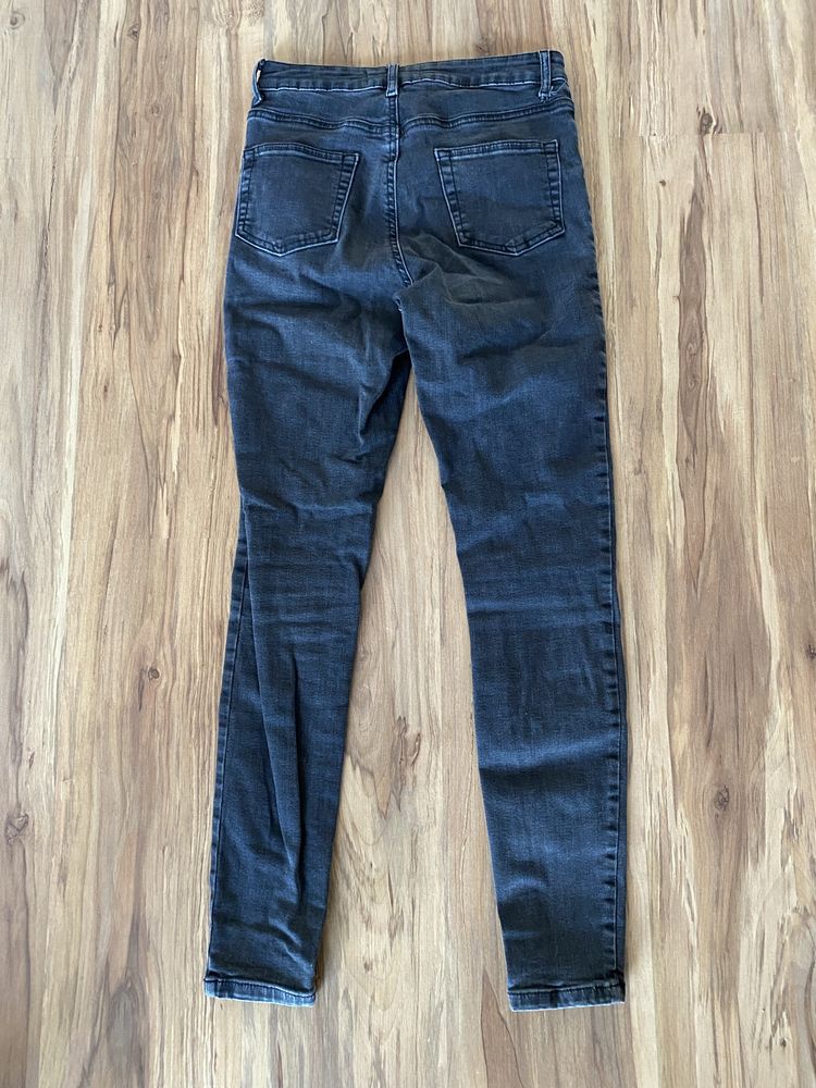 Spodnie jeansowe Primark rozmiar 38