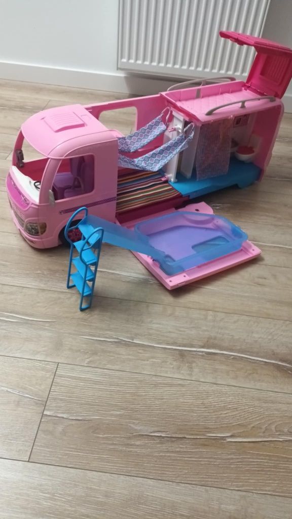 Kamper Barbie Smyk