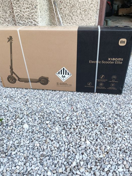 Hulajnoga elektryczna XIAOMI Scooter Elite 45km 400W 10" Czarny