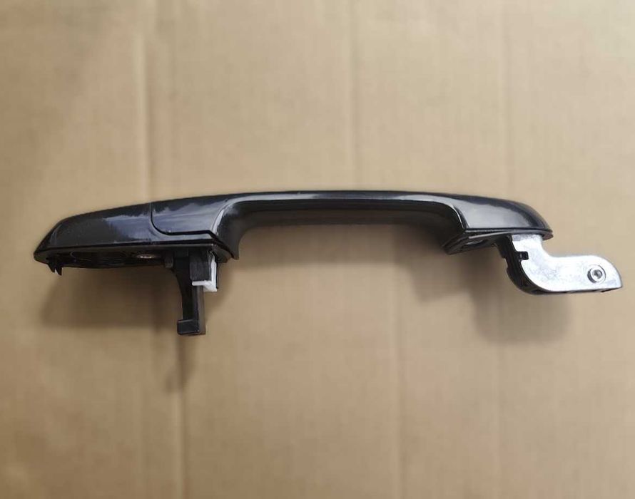 klamka lewy przód lewa przednia kierowcy Hyundai Accent Akcent