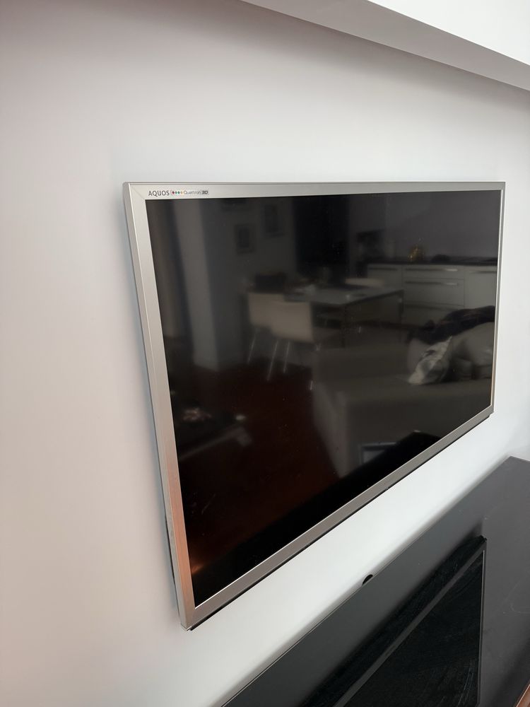 TV sharp aquos quattron 3d lc-60le840e made in japan