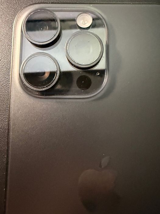 iPhone 15 Pro MAX 256GB Space black + silicon case Apple