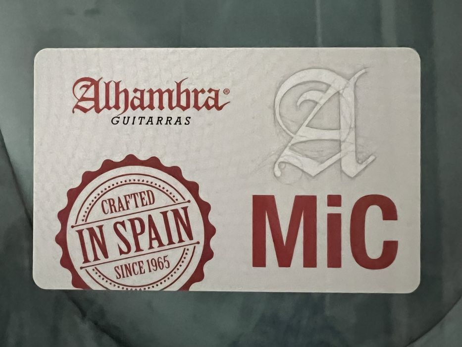 Guitarra Alhambra 4P