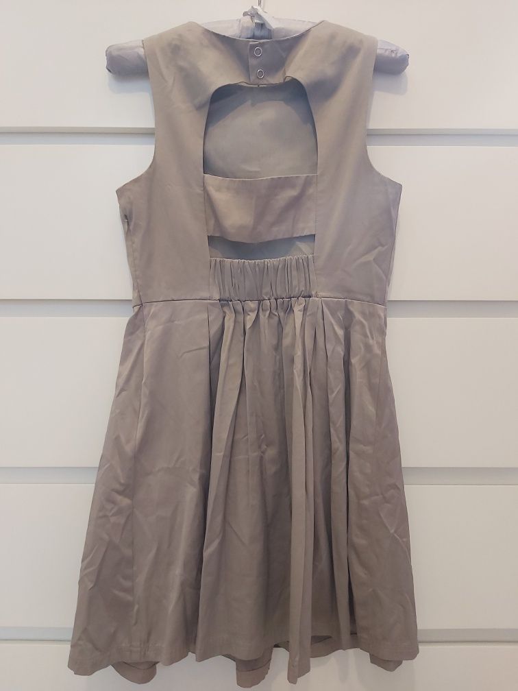 Sukienka medicine beżowa/khaki/szara 36 S rozkloszowana idealna