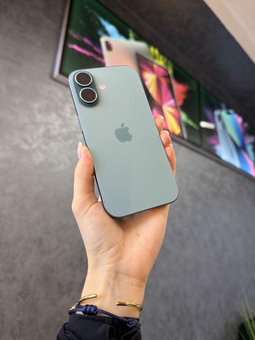 Used IPHONE 16 256 Teal Neverlock Костюшка,5 igrand