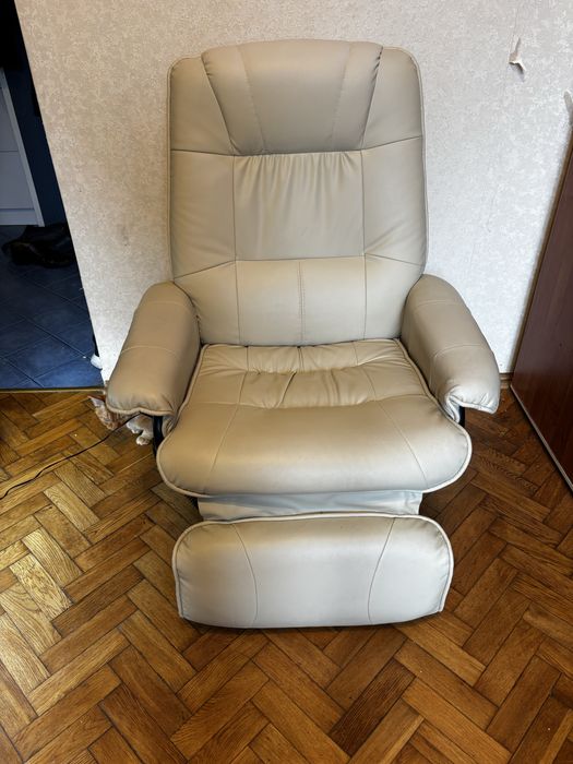 Fotel masujący z podgrzewaniem