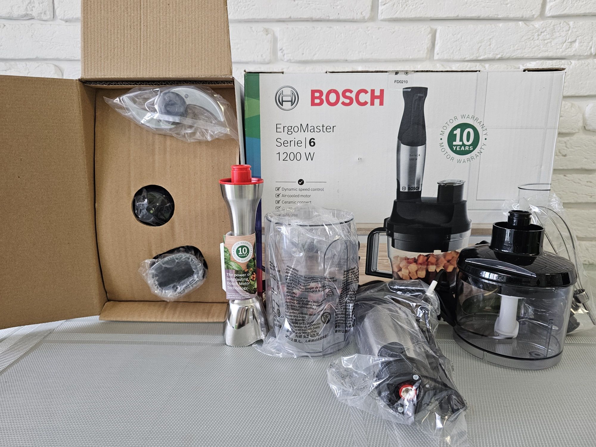 Блендер занурюваний BOSCH MSM6M8X1