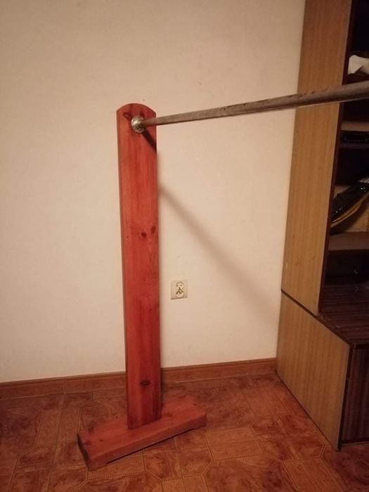 Wieszak stojak do garderoby do sklepu