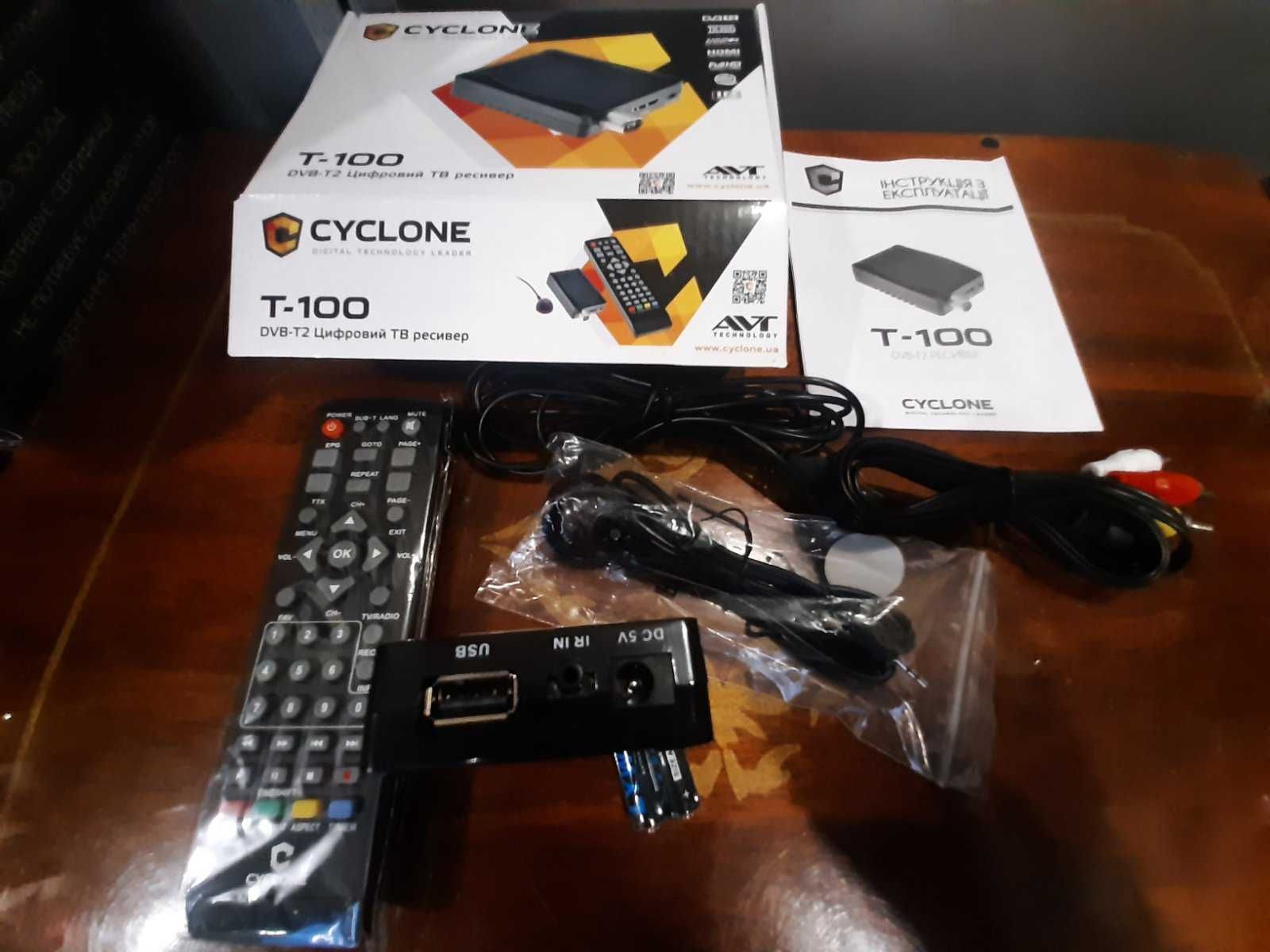 DVB-T2 Цифровий ТВ ресивер CYCLONE T-100