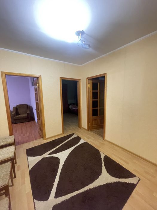 Продаж 3-кімнатної квартири в центі міста Нова 2