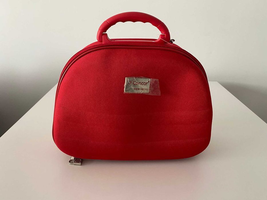 Concor Nowa Czerwona Torba Podróżna/Kosmetyczka, Pojemna I Praktyczna