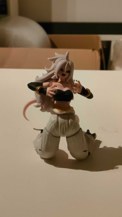 Dragon Ball FighterZ S.H. Figuarts - Android 21