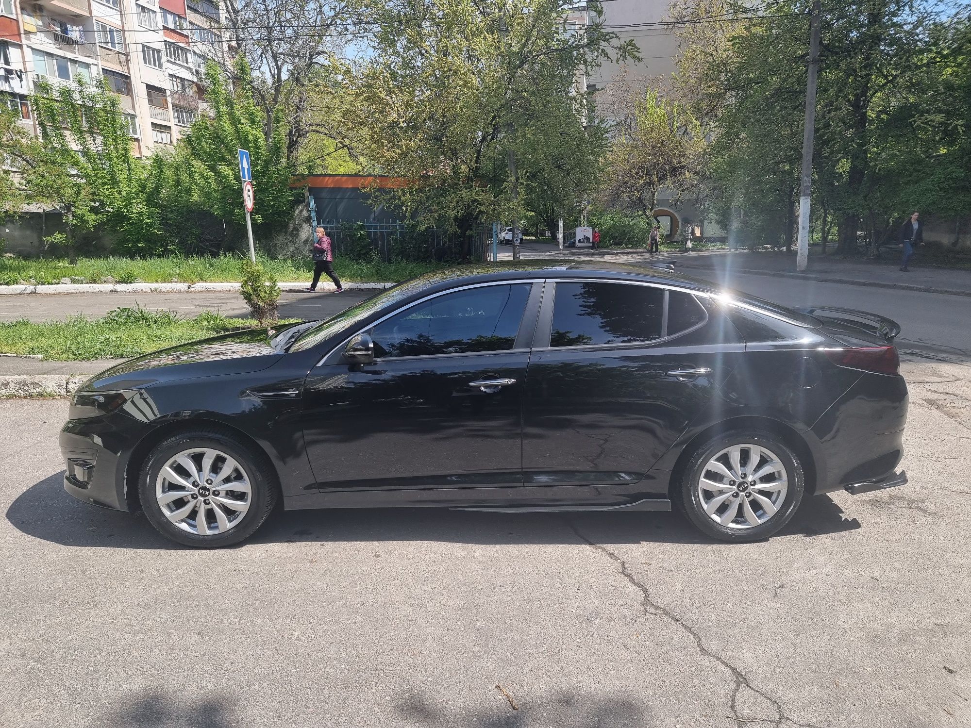 Kia optima 2015 2.4 в хорошем состоянии