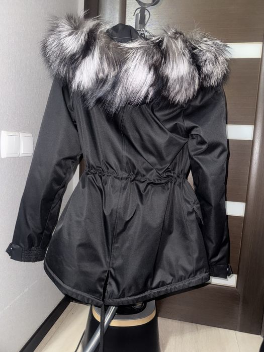 Продам парку демисезонная