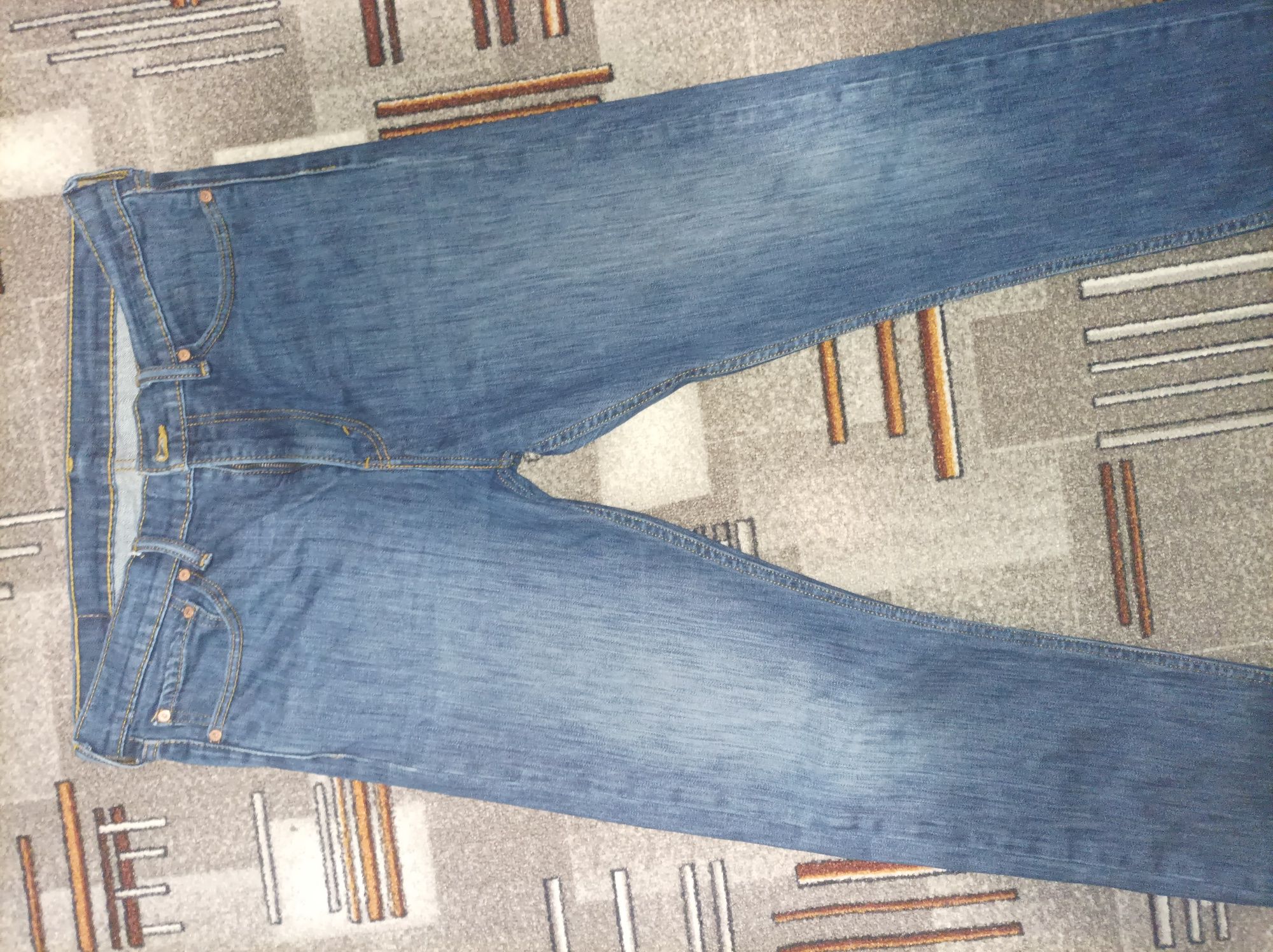 Джинсы Levi's 510