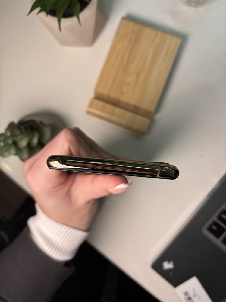 Iphone 11 Pro Max золотий на 64GB памʼяті