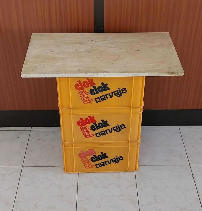 "Mesa" Apoio / Coluna. Tampo em Pedra ANTIGA