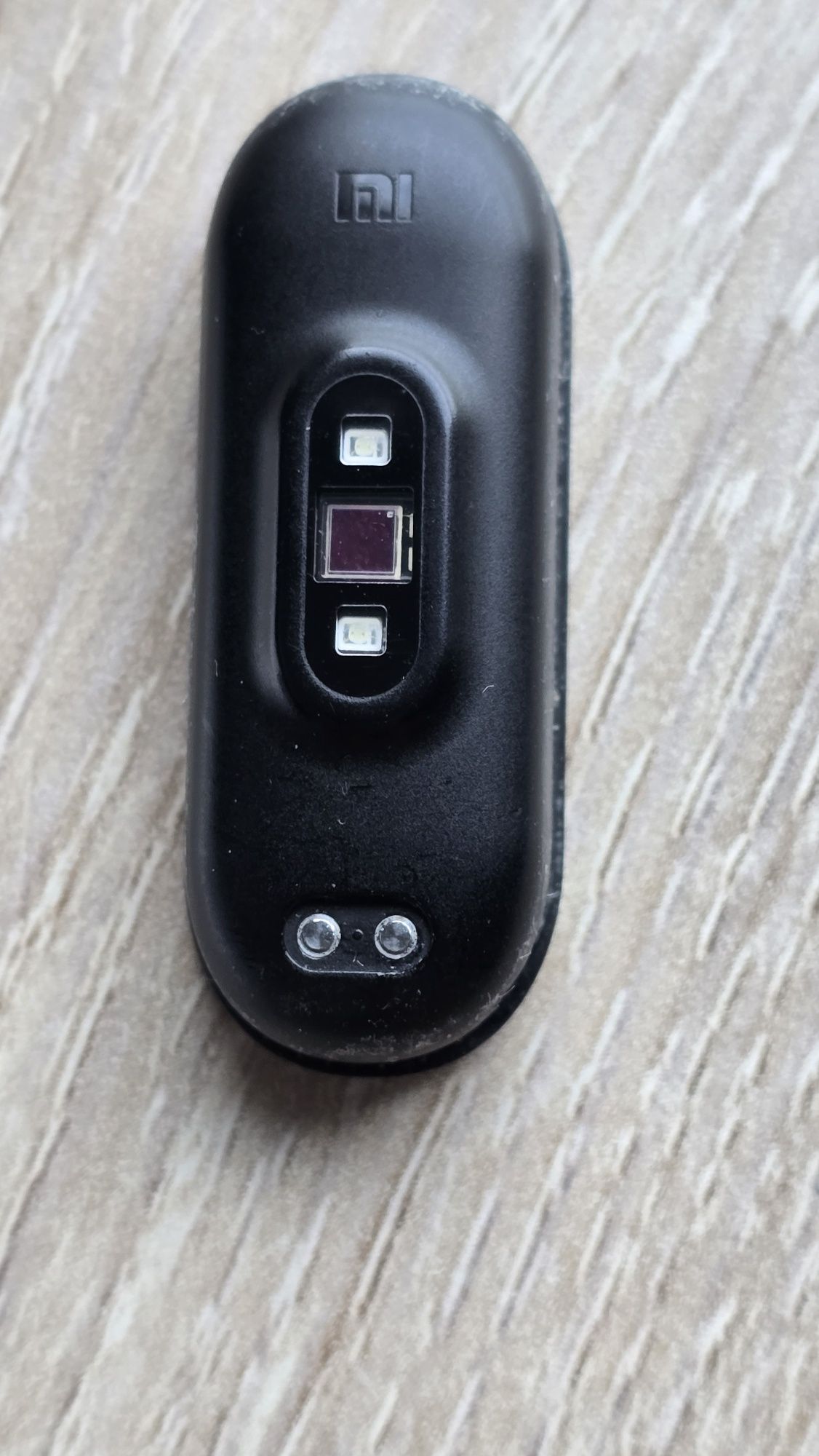 Smartwatch opaska Xiaomi Mi Band 4 z metalową bransoletą