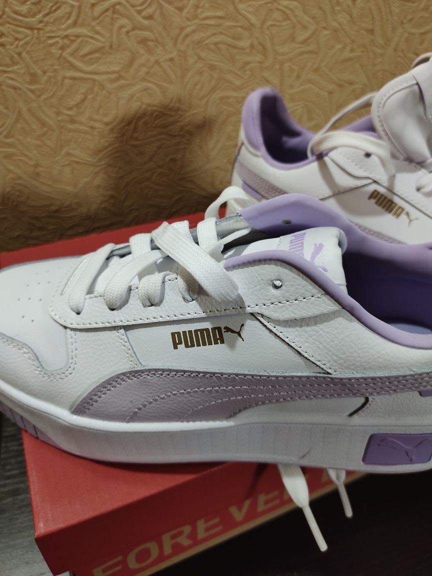 Кроссовки PUMA, р-р. 39,  женские, кожа натуральная, цвет Белый