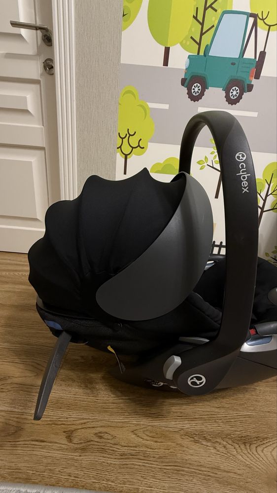 Продам автолюльку Cybex cloud-z