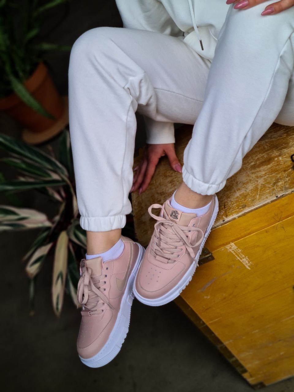 Nike Air Force Pixel