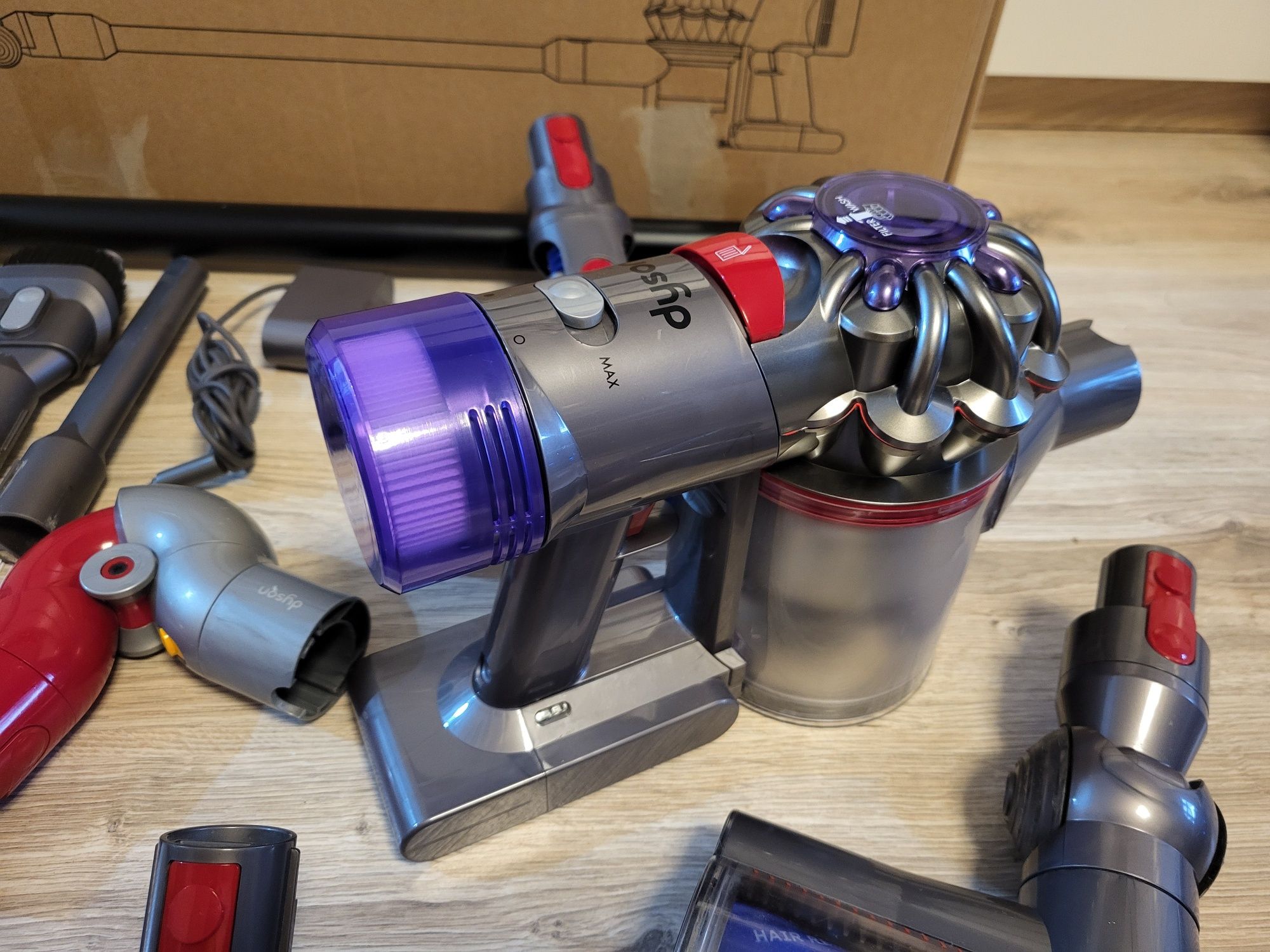 Odkurzacz Dyson v8 Total Clean Nowy model Sv25 pionowy Bezprzewodowy