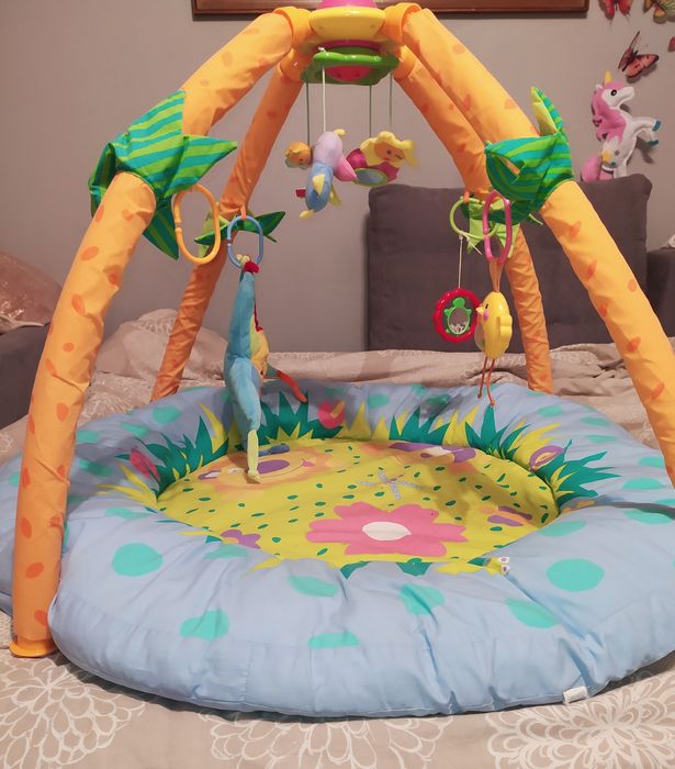 Mata edukacyjna plus zabawki