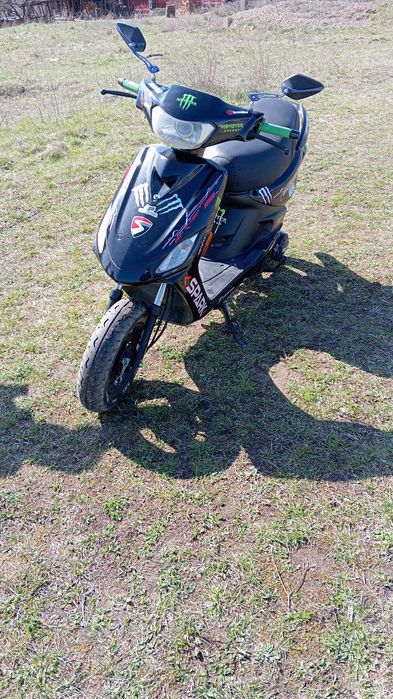 скутер Spark 125
