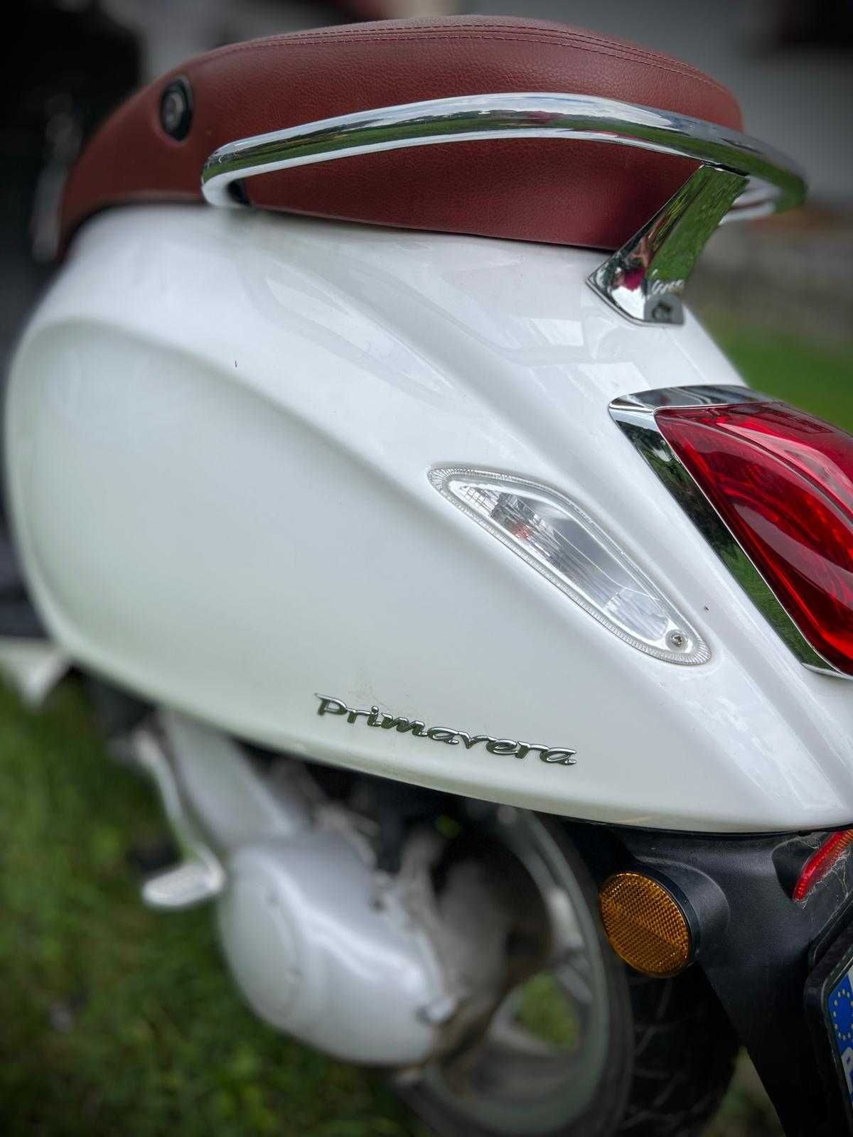 Piaggio Vespa Primavera 50 (2015) – Stylowa Okazja!