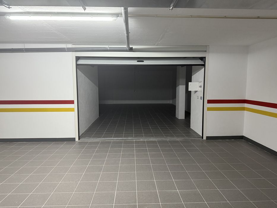 Armazém / Garagem | Quinta da Portela - 65m2