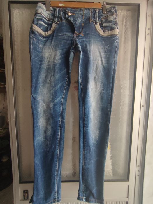 Calças jeans tamanho M