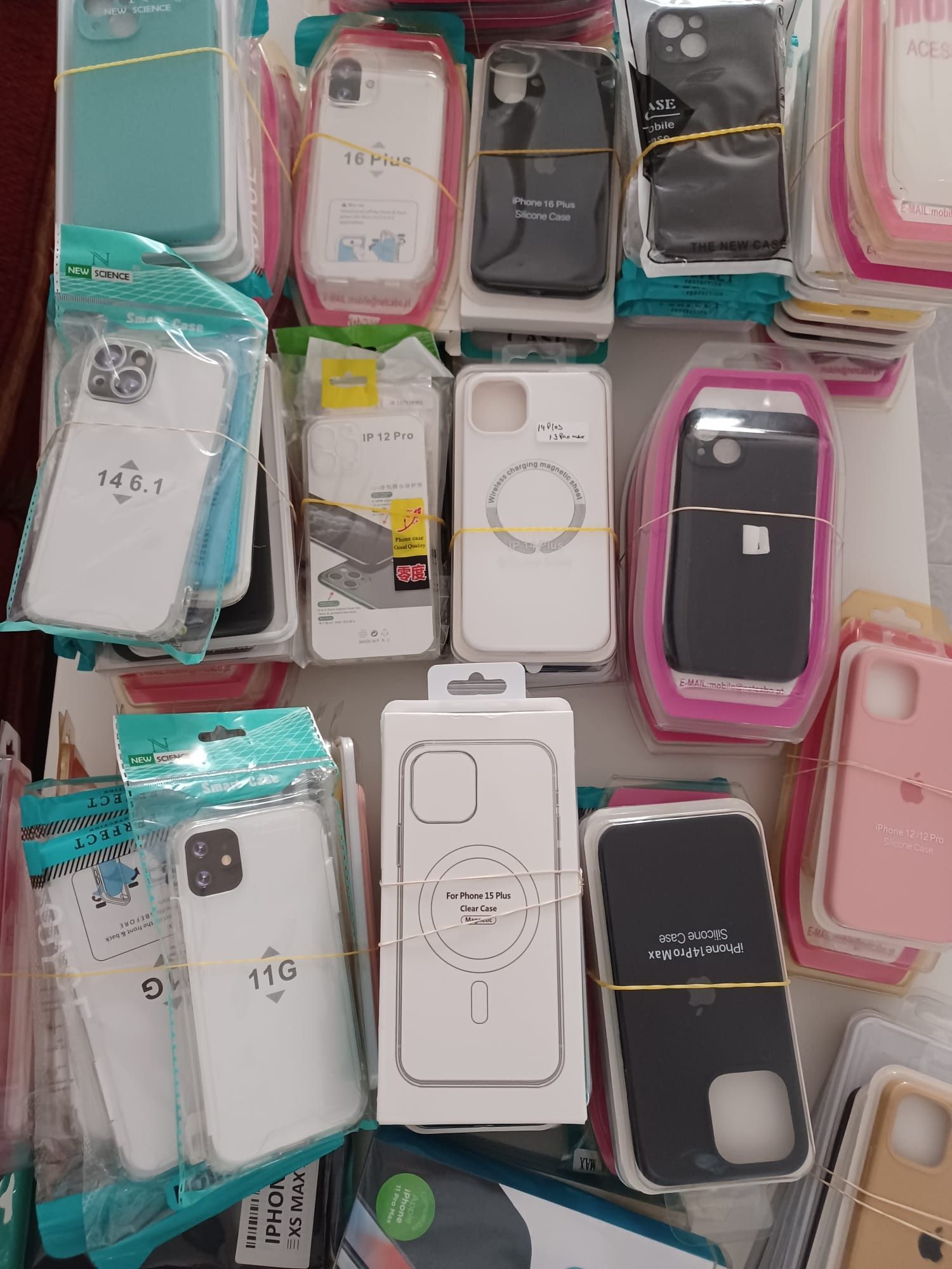 Vendo varios acessórios para telemóveis