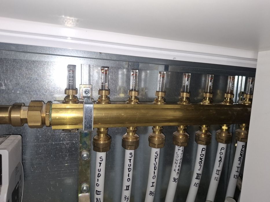 Profesjonalne czyszczenie instalacji C.O. – podłogówka i kaloryfery