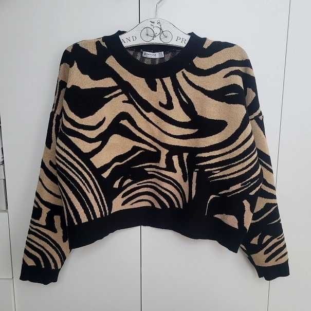 Stradivarius. Sweter oversize Rozm. M