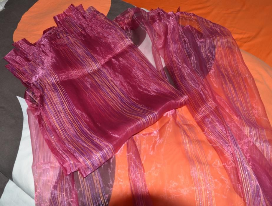 Cortinas Organza Fushia (1,35 x 2,20 m)