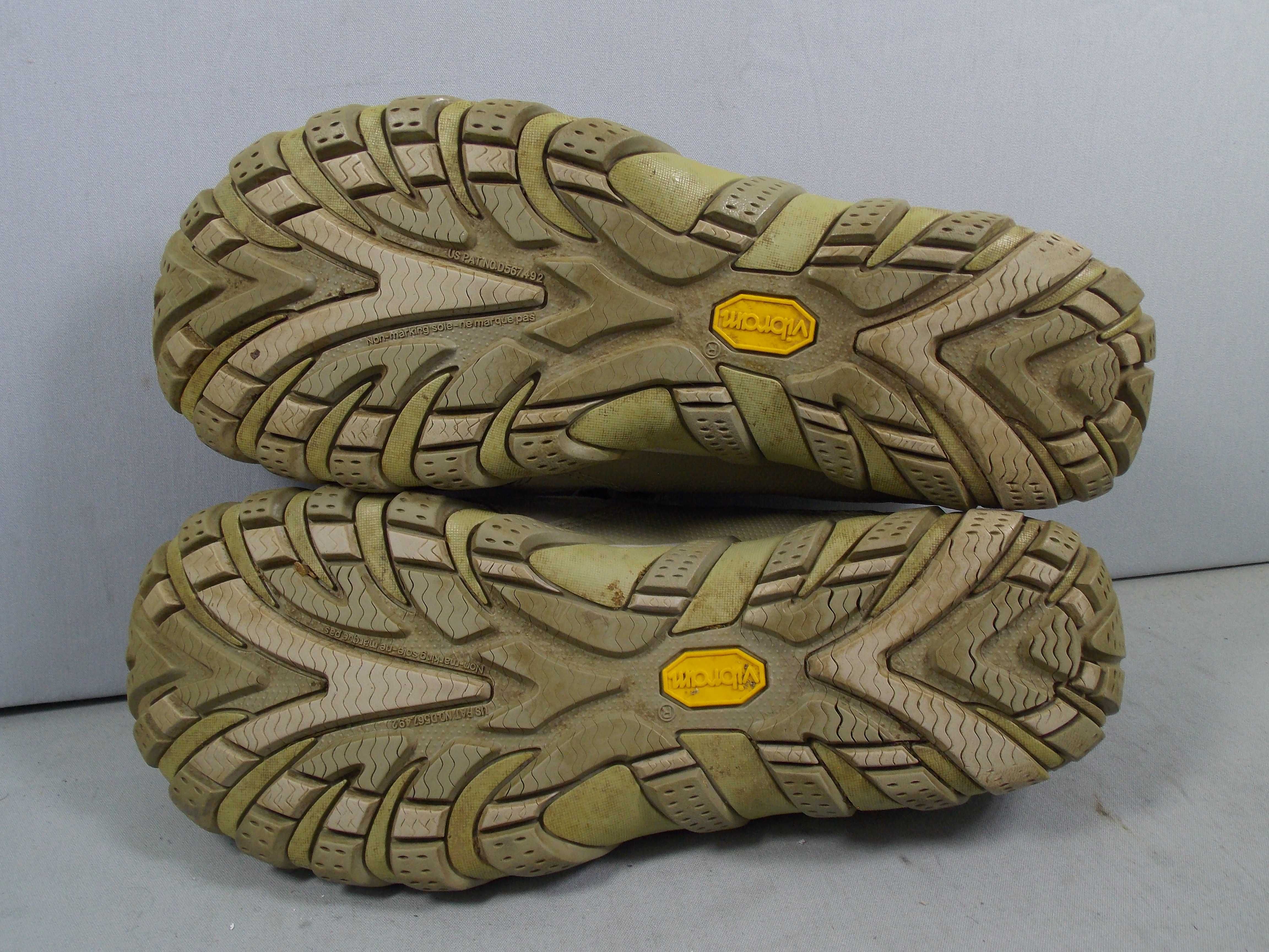 Трекинговые кроссовки MERRELL