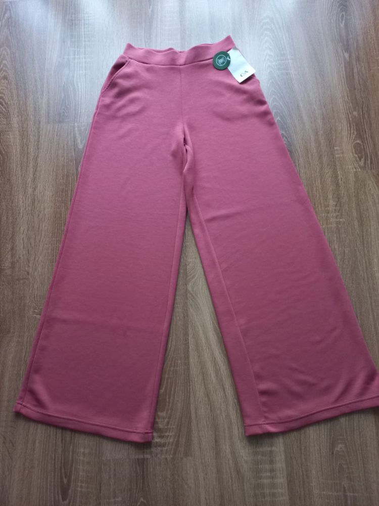 Nowe spodnie dresowe luźne C&A, rozmiar XS