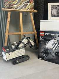 Конструктор LEGO 42100 TECHNIC Екскаватор Liebherr R 9800