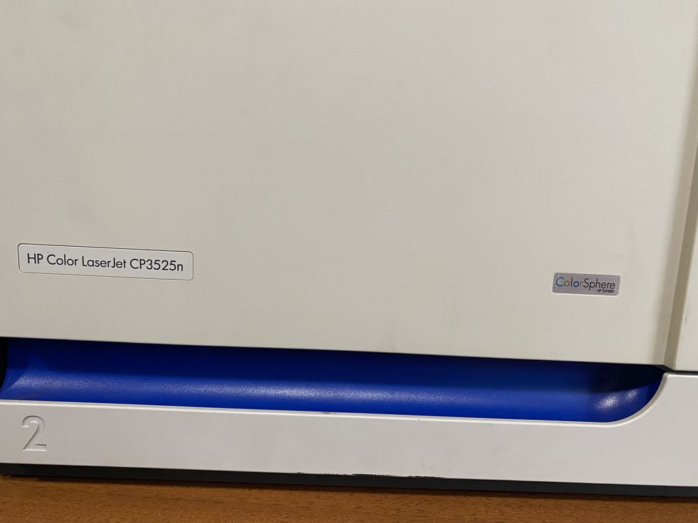 Принтер кольоровий HP color laser jet cp3525n