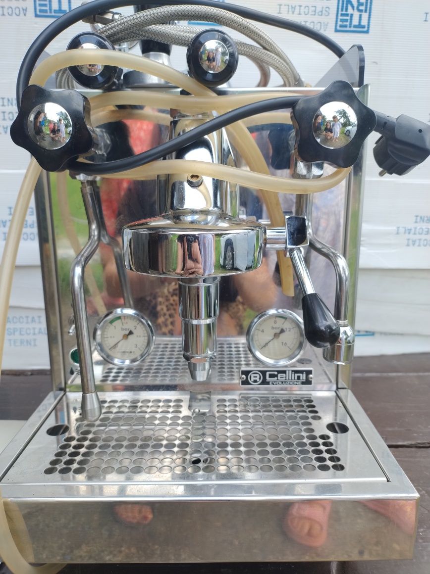 Ekspres kolbowy Rocket
