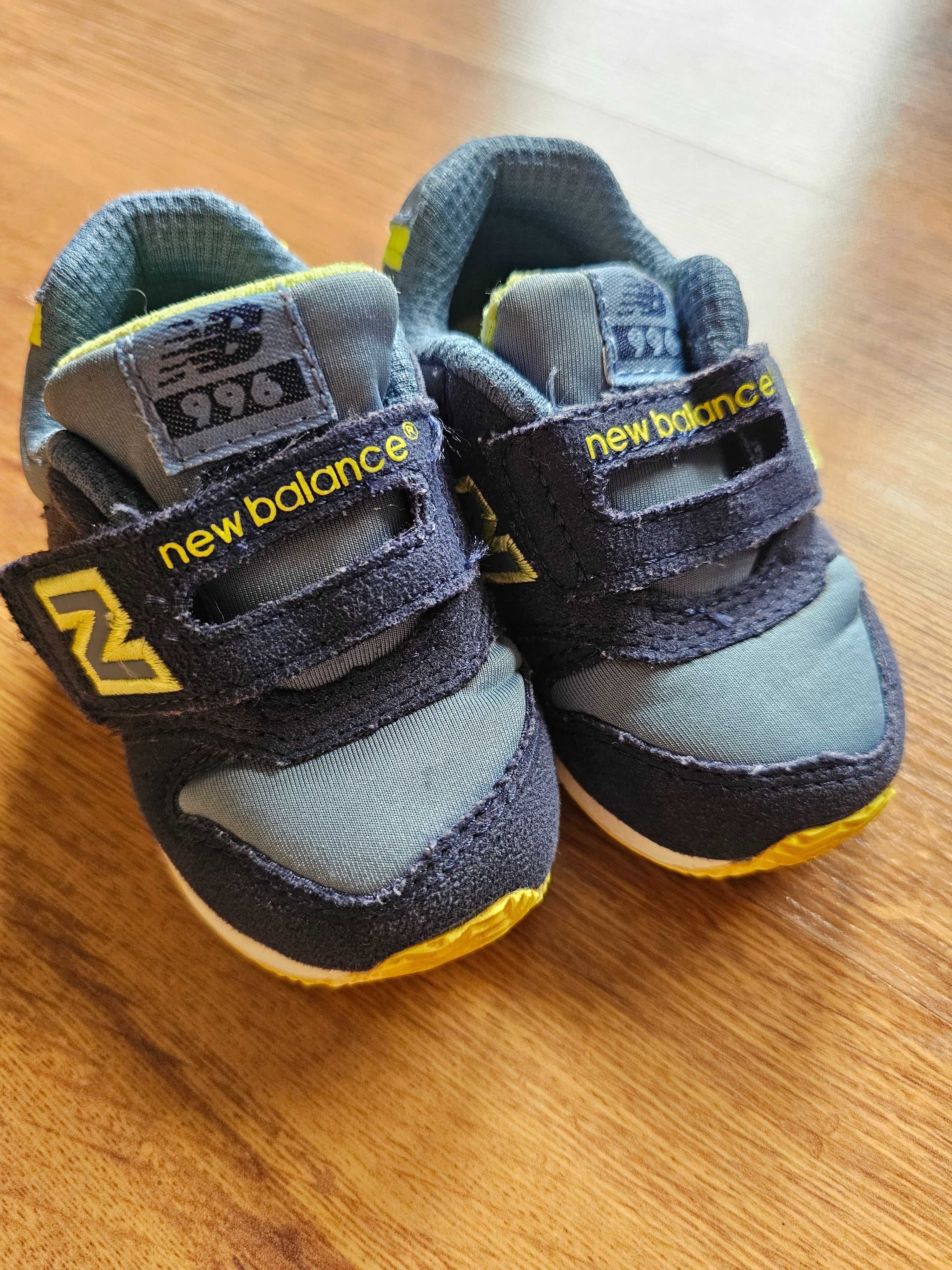 Buty dziecięce new balance rozmiar 21.