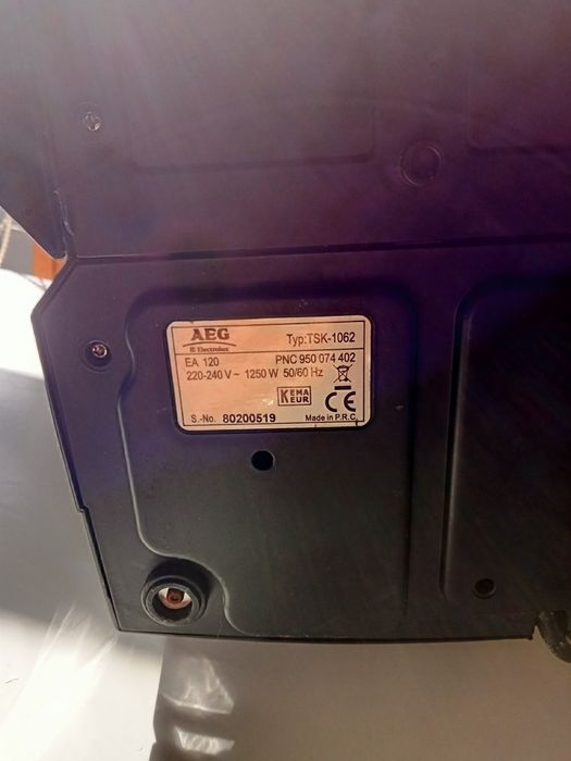 Máquina de café AEG Electrolux modelo EA 120 TSK 1602 totalmente compl