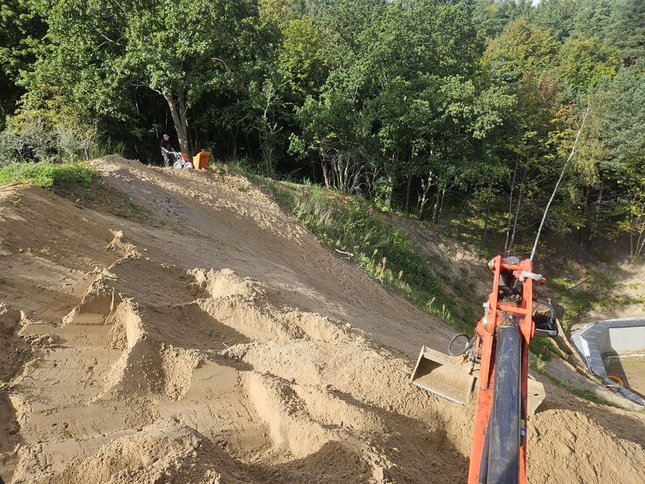 Roboty Ziemne, Pracę minikoparka wykopy wyburzenia Niwelacja terenu