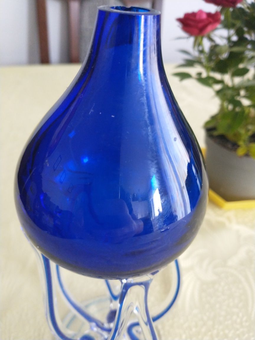 Ozdobny wazon szklany