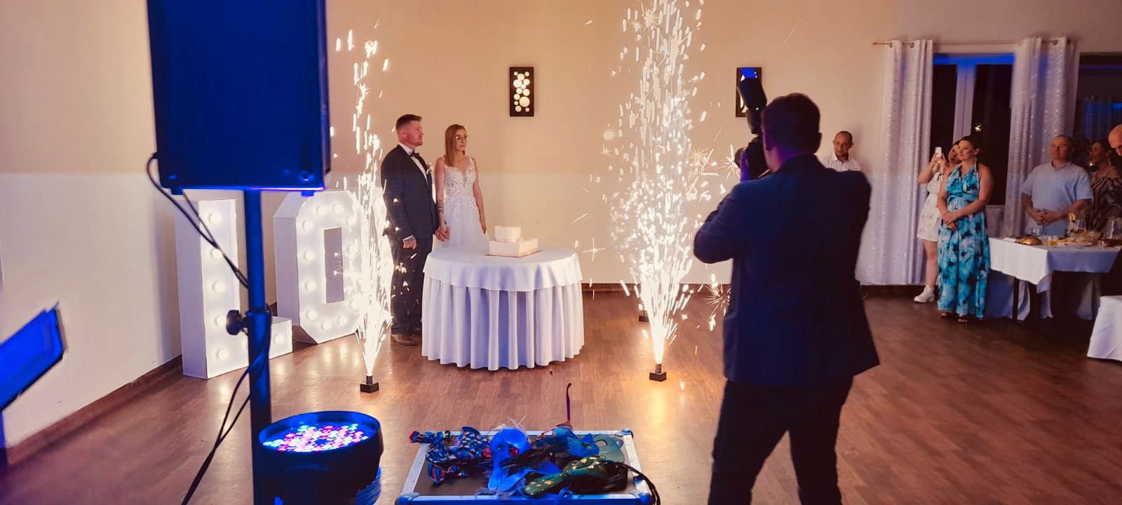 Ciężki Dym - Fontanny iskier -Fotobudka 360 ° -Napis LOVE - Bańki Mydl